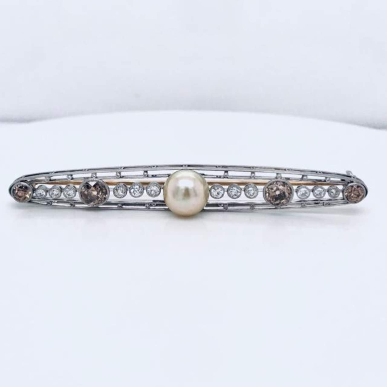 GIA Certified Natural Pearl & Diamond Pin