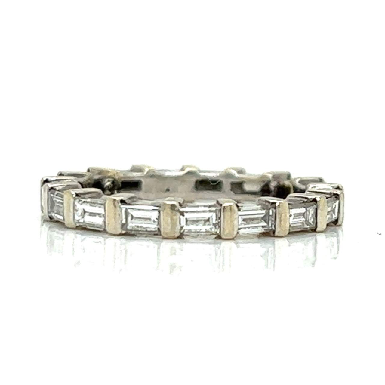 18K White Gold Diamond Band
