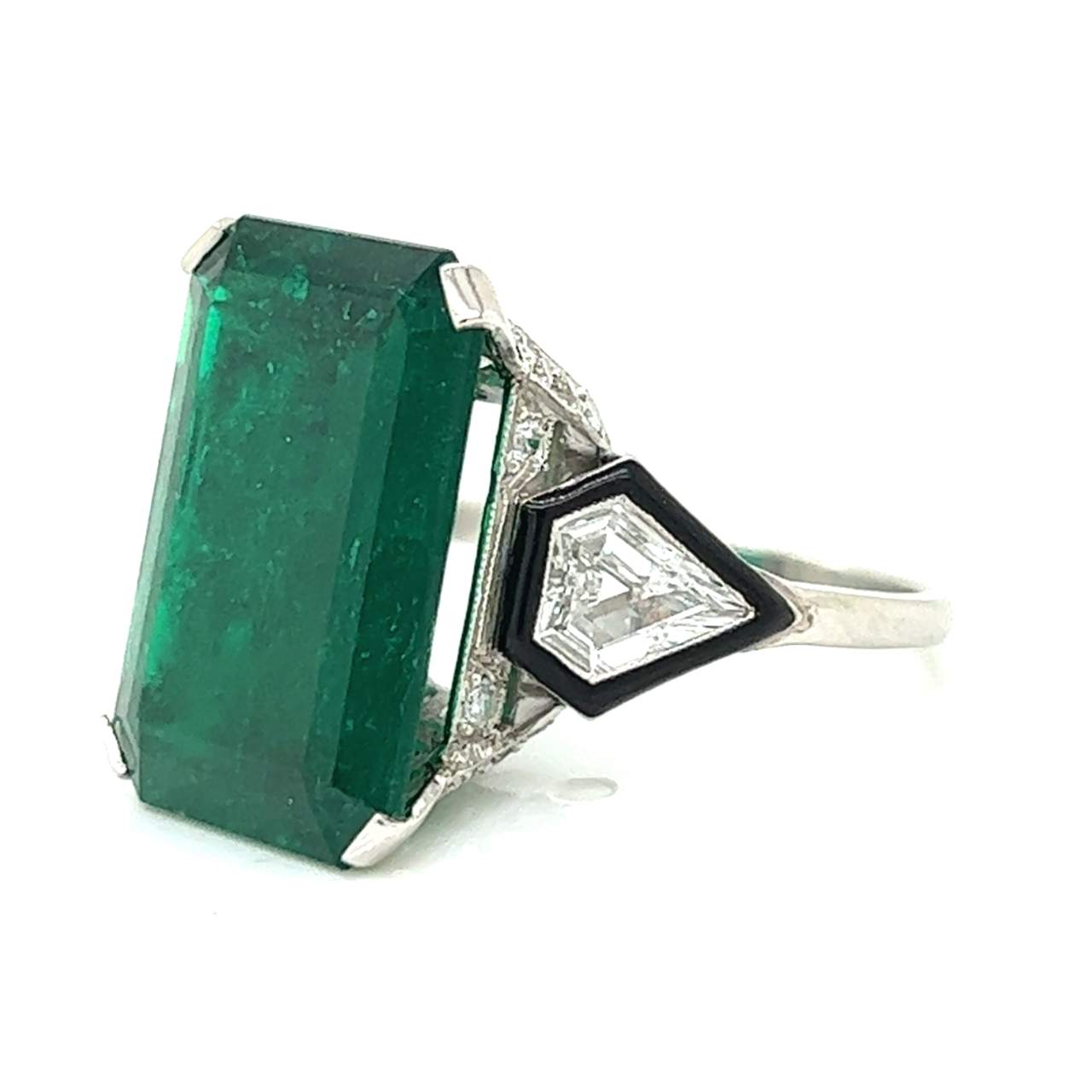 Stunning Platinum Emerald and Diamond Ring
