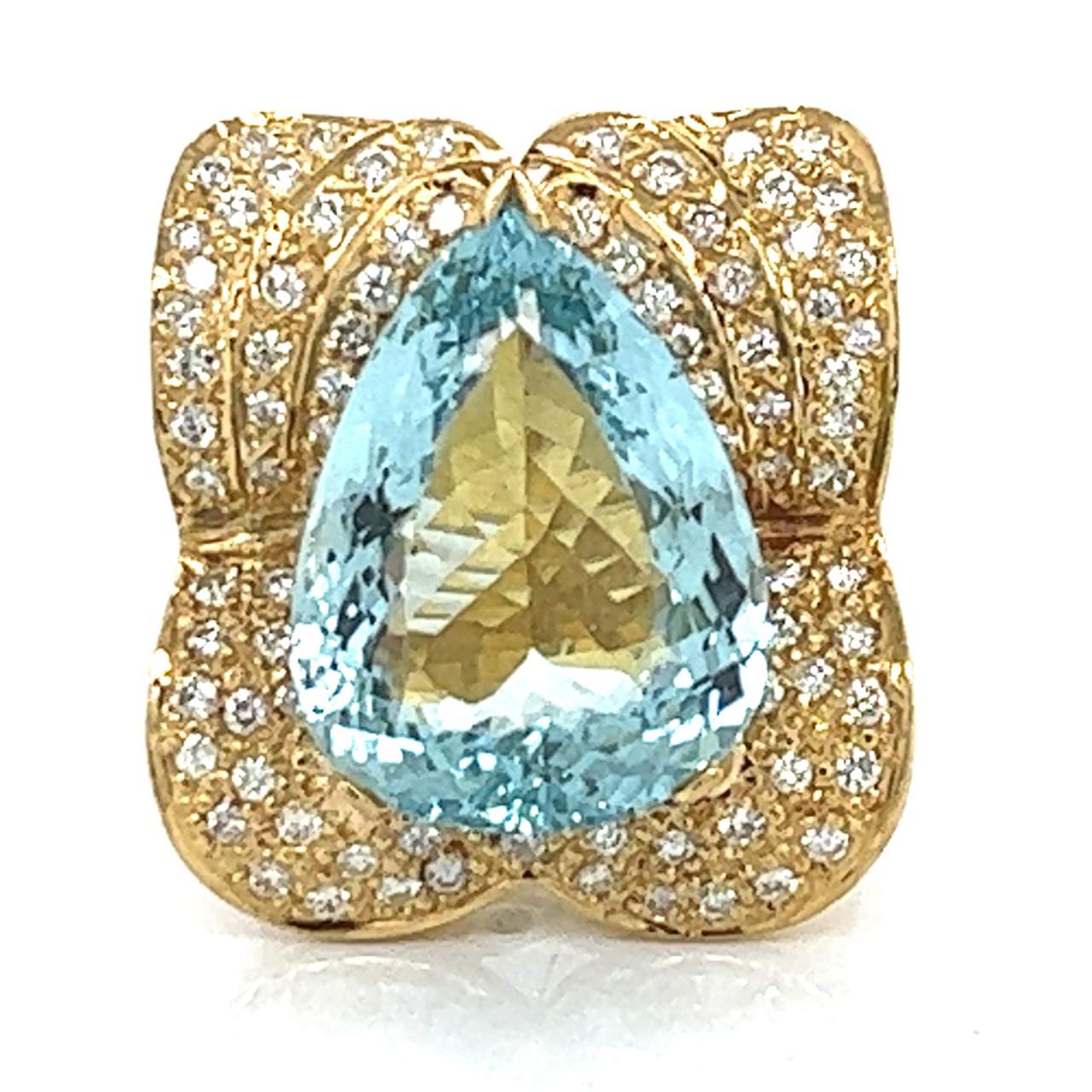 18K Yellow Gold 30.00 Ct. Aquamarine & Diamond Ring