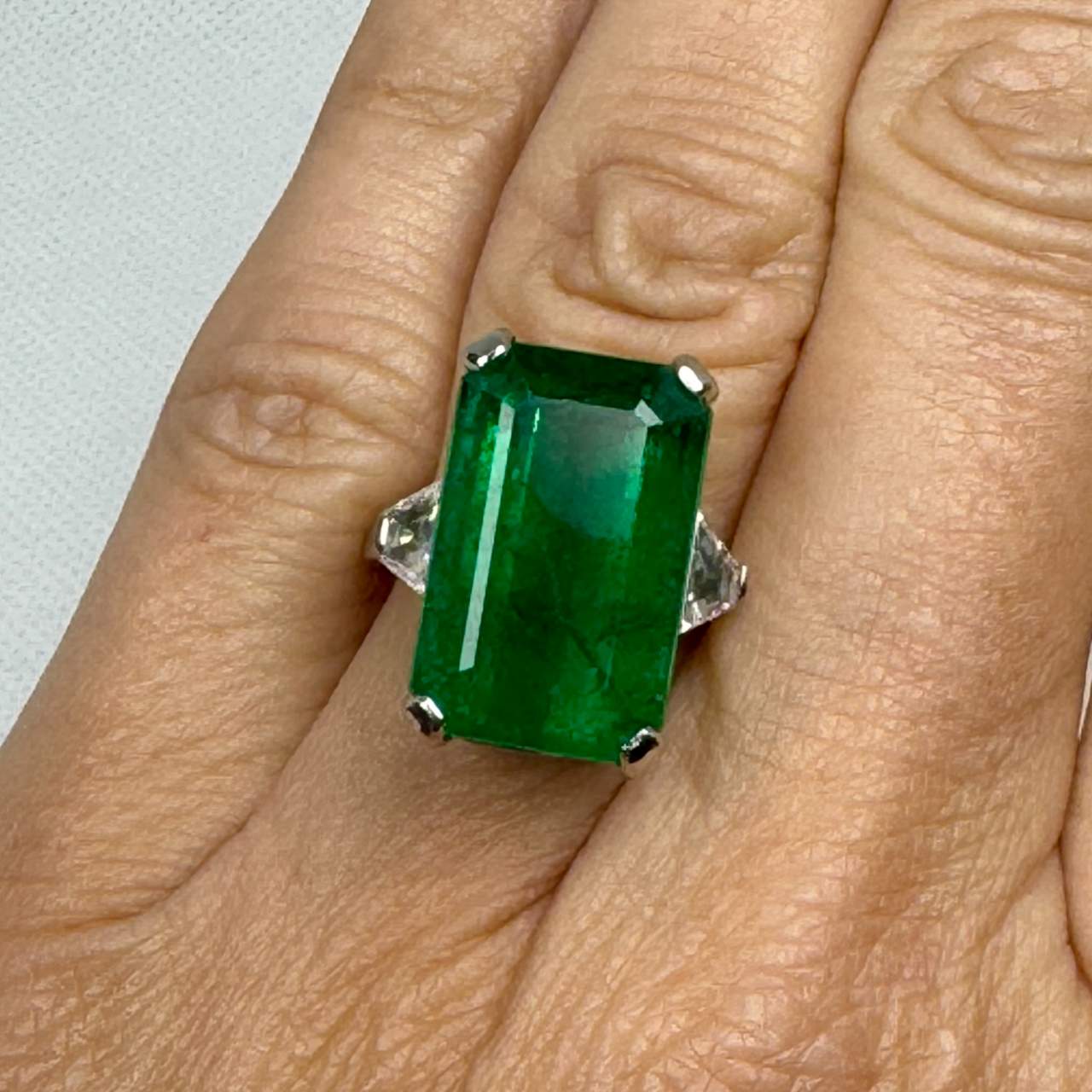 12.00* Ct Emerald & Diamond Ring