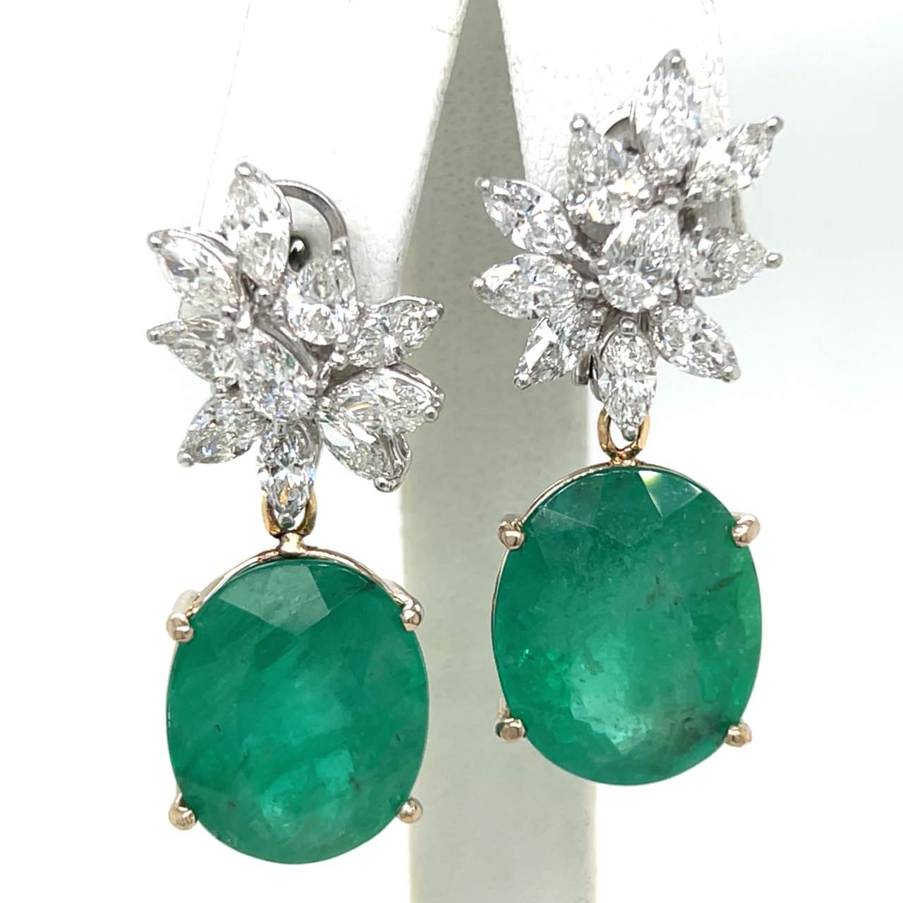 18K White Gold Emerald & Diamond Earrings