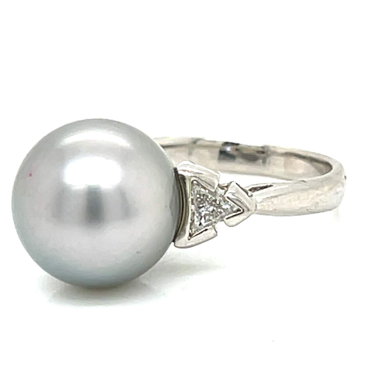 Platinum South Sea Pearl & Diamond Ring