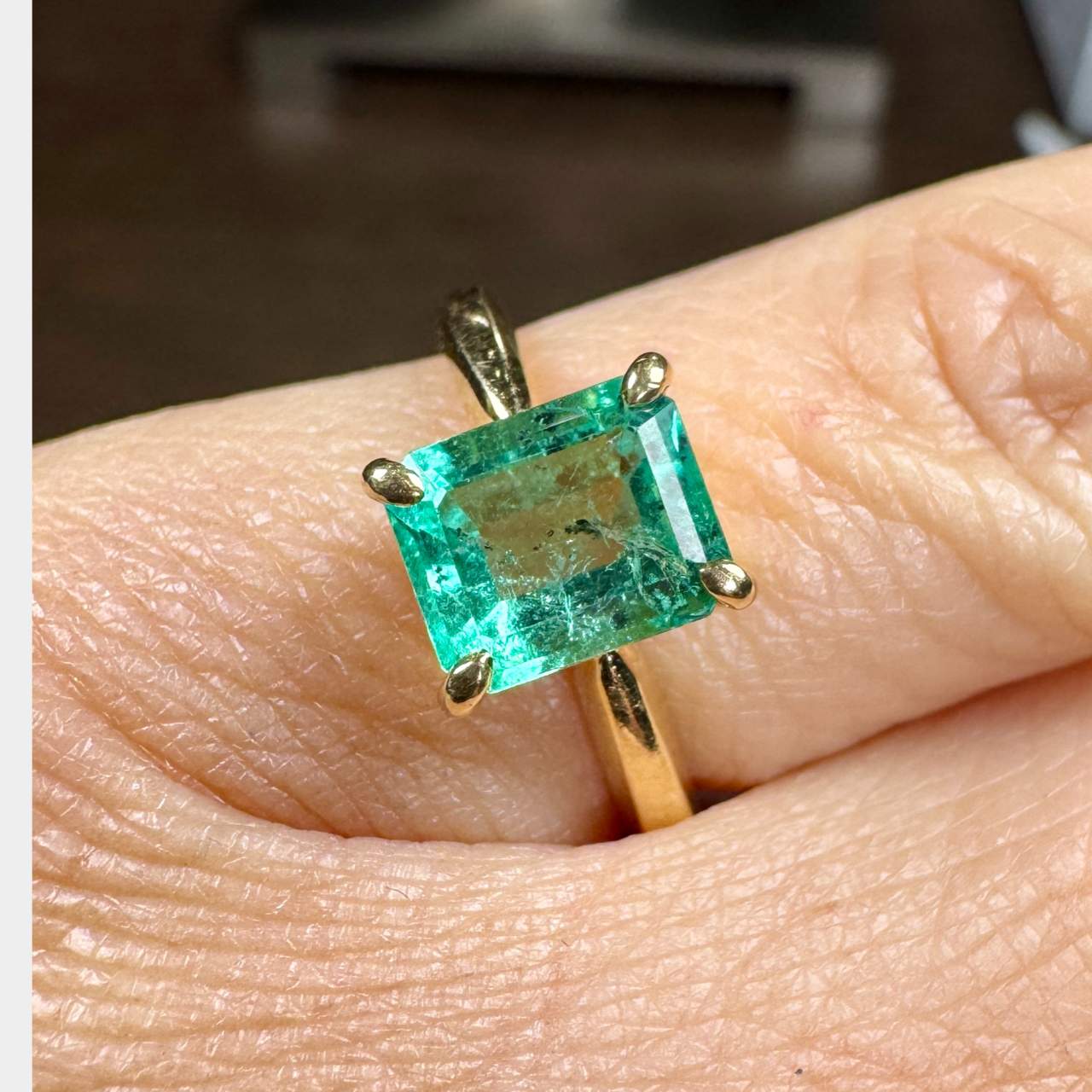 18K Yellow Gold Emerald Ring