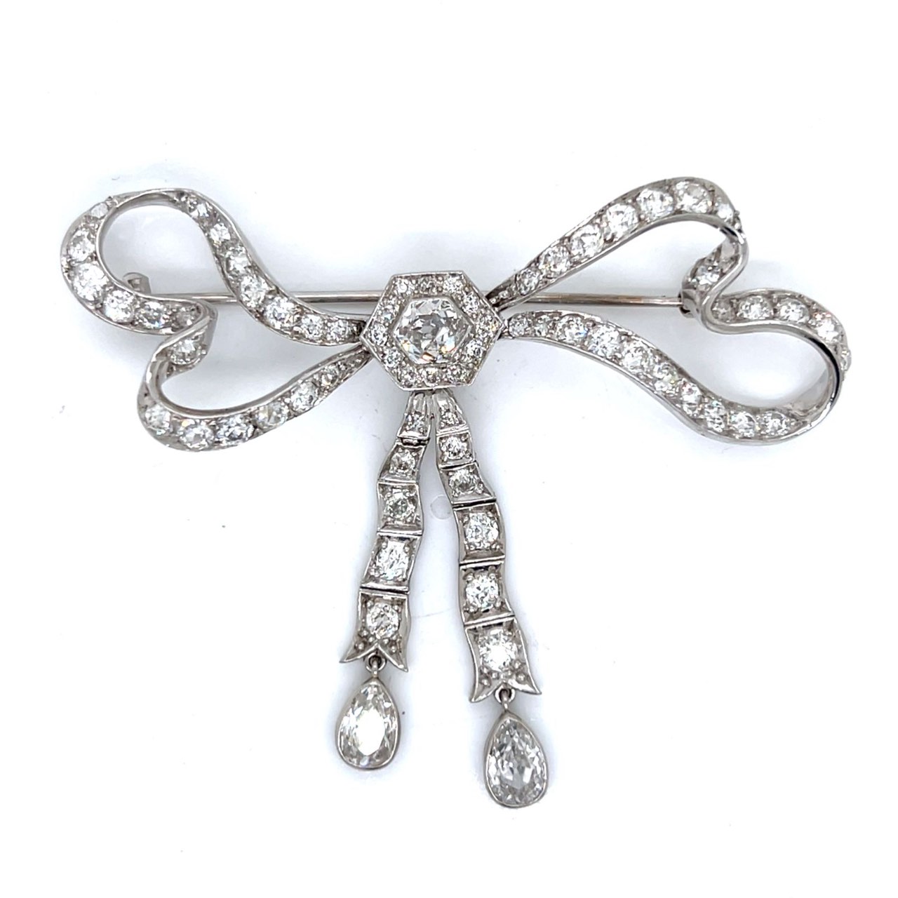 TIFFANY & CO. Art Deco Platinum 9.05 Ct. Diamond Bow Brooch