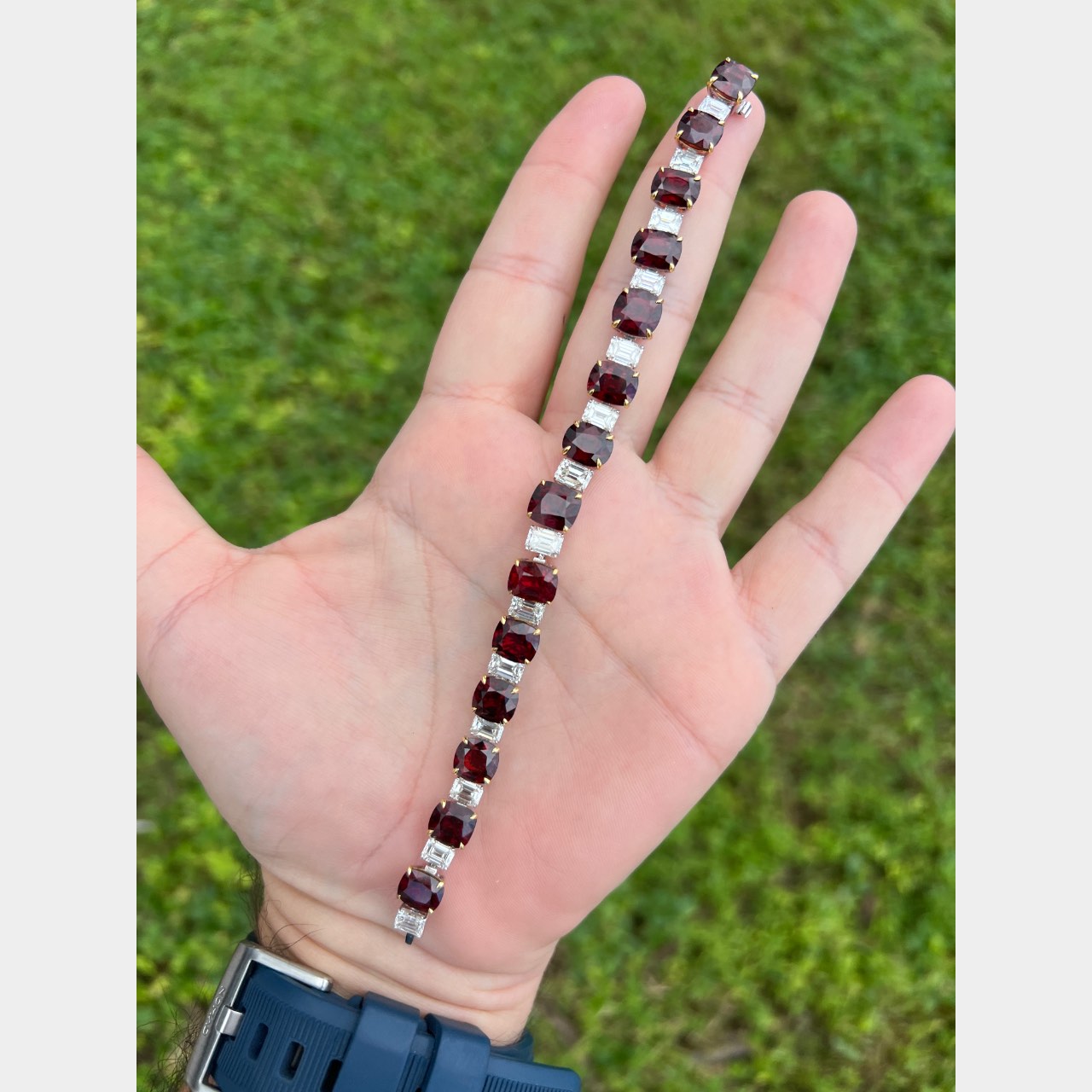 18K White Gold GIA Certified Burma No-heat Spinel & Diamond Bracelet