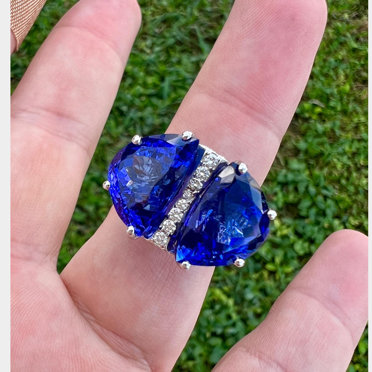 18K White Gold 20.00 Ct. Tanzanite & Diamond Ring